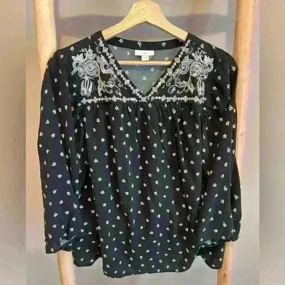 J.Jill oversized Small Petite blouse black white embroidered v-neck - Picture 2 of 4